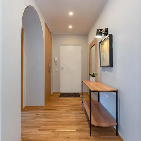 Old Town Luxury Penthouse Apartment With Emajogi View Tartu Exteriör bild