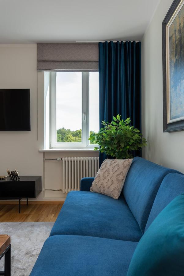 Old Town Luxury Penthouse With Emajogi View Tartu